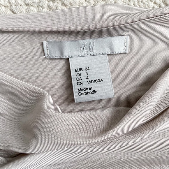 H&M Dress - Picture 4 of 4